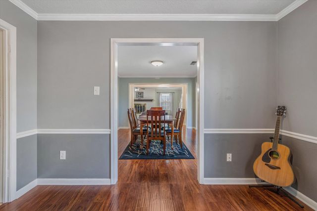 237 E VALLEYWOOD DR, Collierville, TN 38017