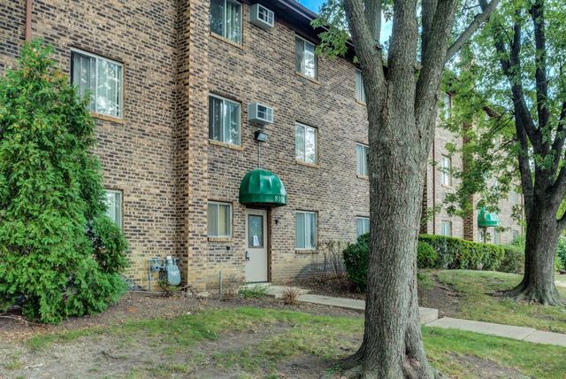 8108 WATERBURY Court 407, Woodridge, IL 60517