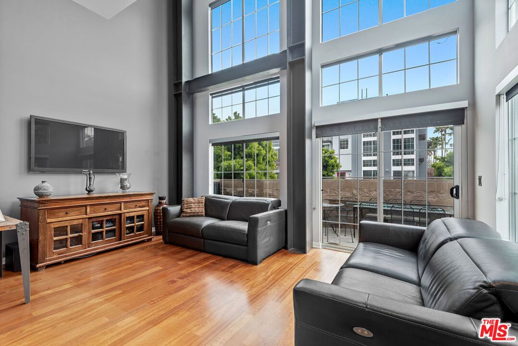 5300 Playa Vista Drive 12, Playa Vista, CA 90094