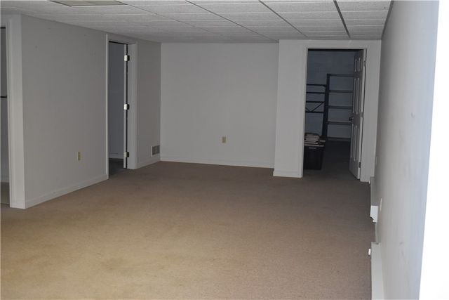 187 Rural Ave, South Strabane, PA 15301