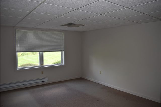 187 Rural Ave, South Strabane, PA 15301