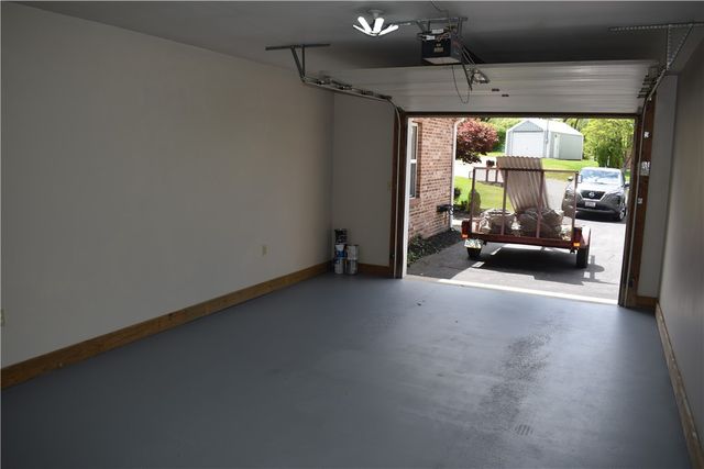 187 Rural Ave, South Strabane, PA 15301