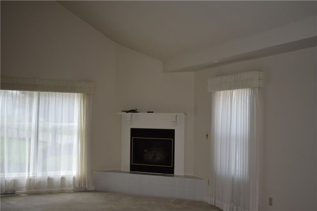 187 Rural Ave, South Strabane, PA 15301