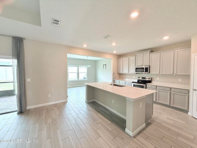 7512 CHERVIL Street, Jacksonville, FL 32219