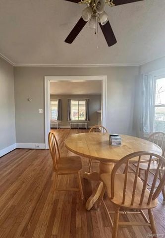 355 Poplar Street, Wyandotte, MI 48192