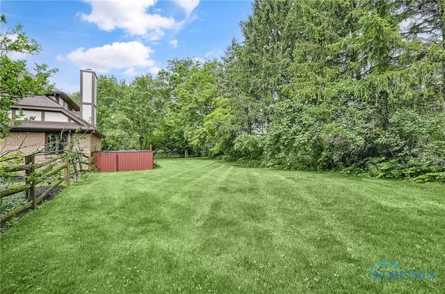 1626 Woodstream Road, Perrysburg, OH 43551