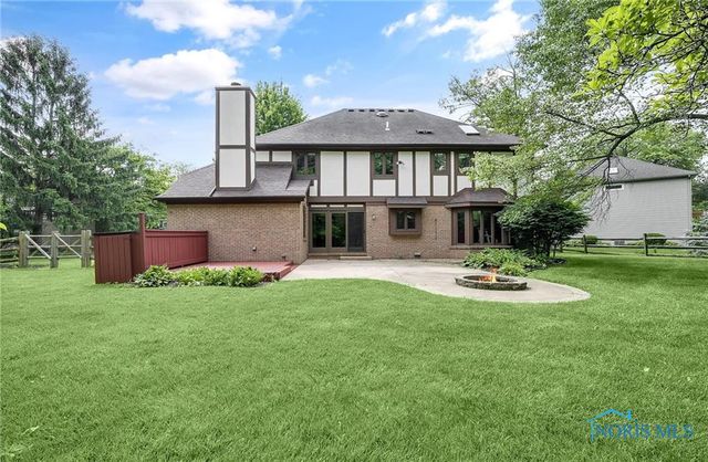 1626 Woodstream Road, Perrysburg, OH 43551