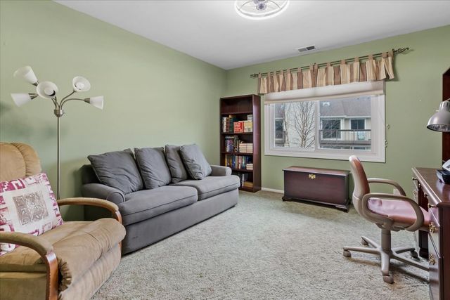 223 Winding Oak Lane, Buffalo Grove, IL 60089