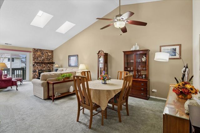 223 Winding Oak Lane, Buffalo Grove, IL 60089