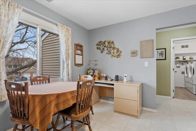 223 Winding Oak Lane, Buffalo Grove, IL 60089