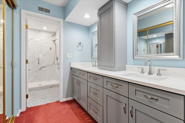 223 Winding Oak Lane, Buffalo Grove, IL 60089