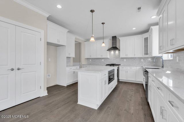 4 Potters Court, Bayville, NJ 08721