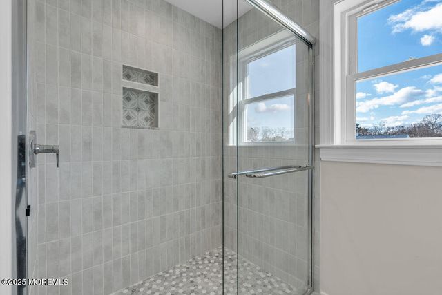 4 Potters Court, Bayville, NJ 08721