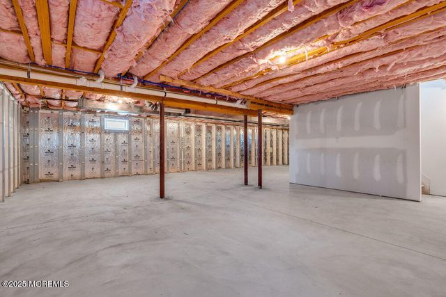 4 Potters Court, Bayville, NJ 08721