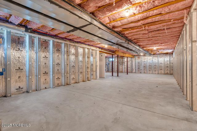 4 Potters Court, Bayville, NJ 08721