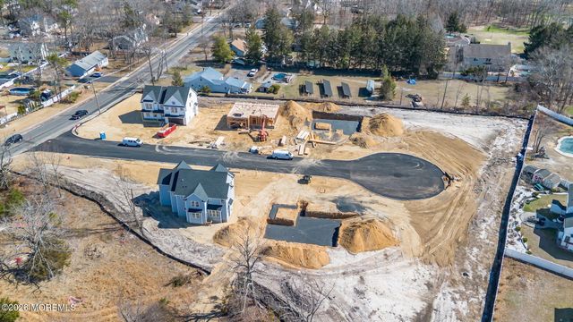 4 Potters Court, Bayville, NJ 08721