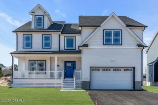 4 Potters Court, Bayville, NJ 08721