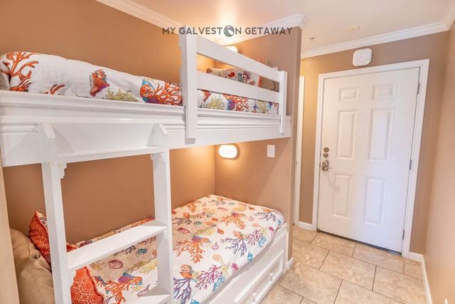 9520 Seawall Boulevard 143, Galveston, TX 77554