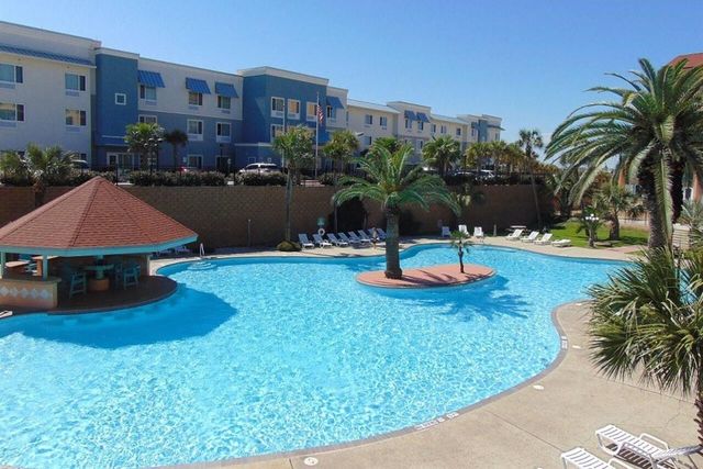 9520 Seawall Boulevard 143, Galveston, TX 77554