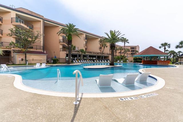 9520 Seawall Boulevard 143, Galveston, TX 77554