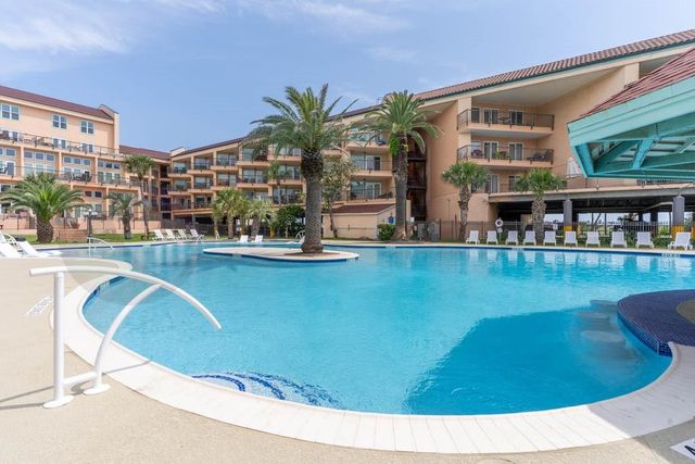 9520 Seawall Boulevard 143, Galveston, TX 77554