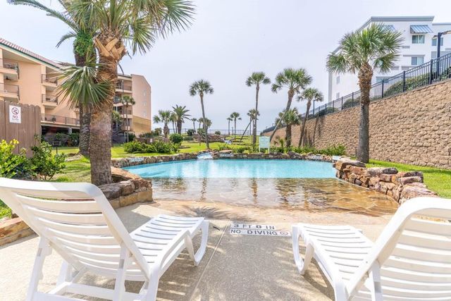 9520 Seawall Boulevard 143, Galveston, TX 77554
