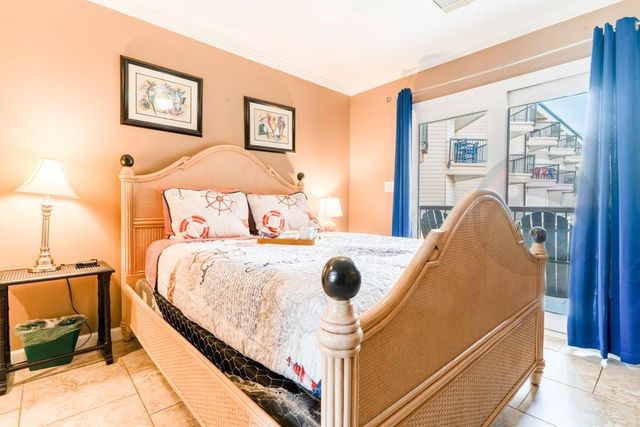 9520 Seawall Boulevard 143, Galveston, TX 77554