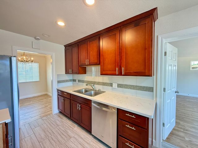 6508 Clara Way, North Highlands, CA 95660