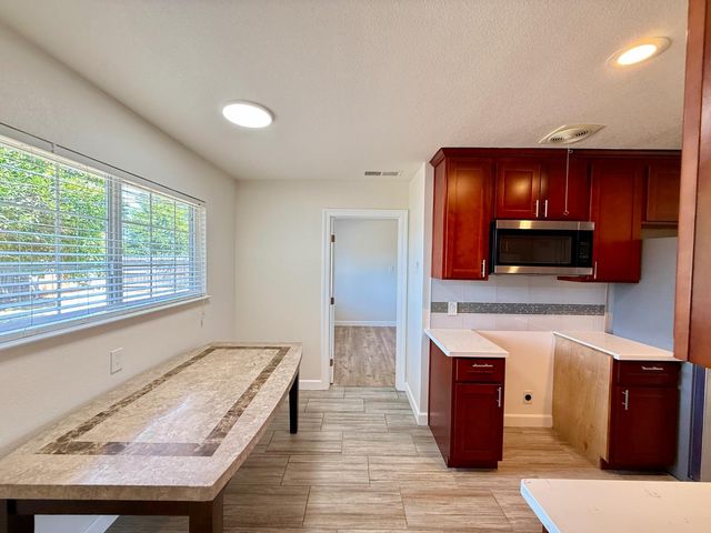 6508 Clara Way, North Highlands, CA 95660