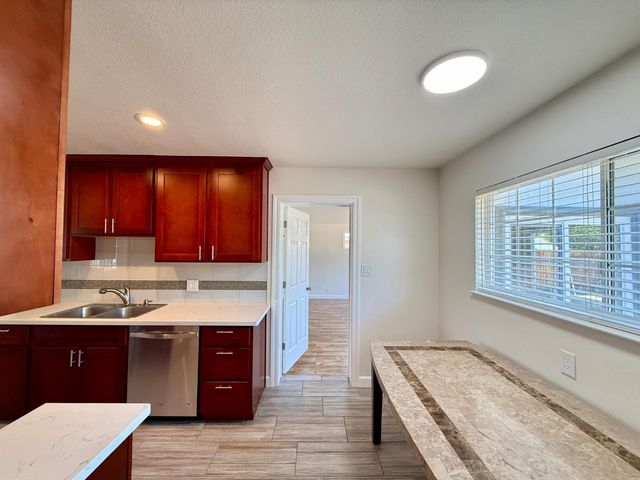 6508 Clara Way, North Highlands, CA 95660
