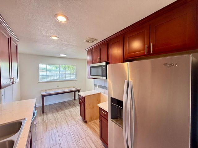 6508 Clara Way, North Highlands, CA 95660