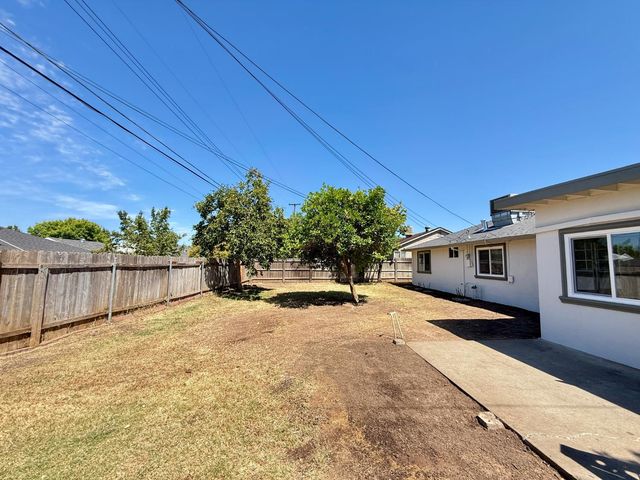 6508 Clara Way, North Highlands, CA 95660