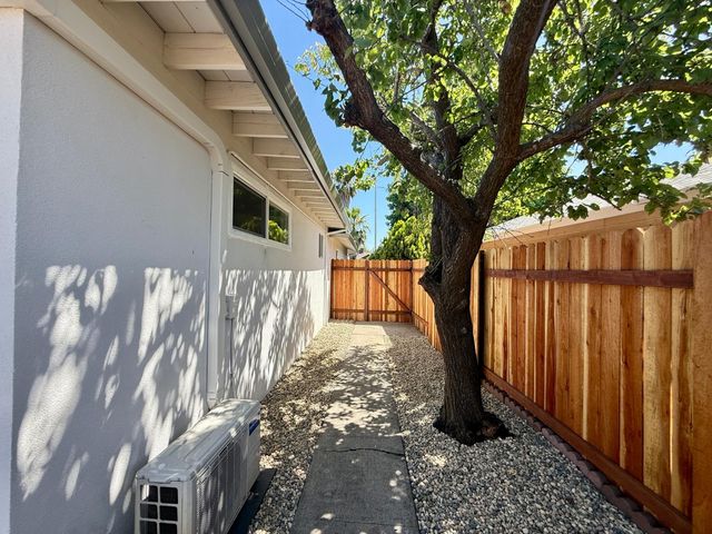 6508 Clara Way, North Highlands, CA 95660