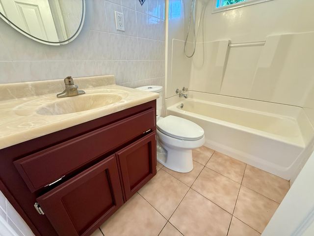 6508 Clara Way, North Highlands, CA 95660