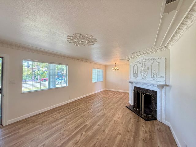 6508 Clara Way, North Highlands, CA 95660