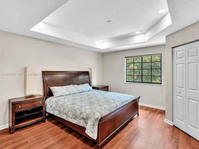 3853 Tree Top Dr 3853, Weston, FL 33332