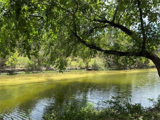 132 Quiet Oak CV, Liberty Hill, TX 78642