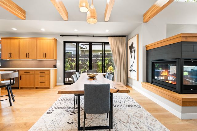 3125 NW Blodgett Way, Bend, OR 97703