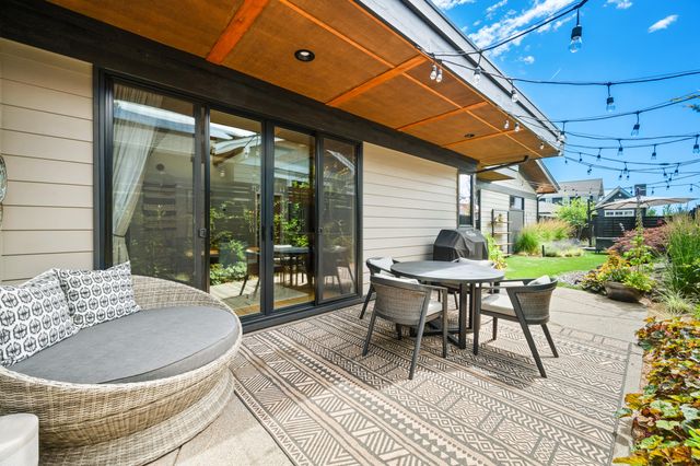 3125 NW Blodgett Way, Bend, OR 97703