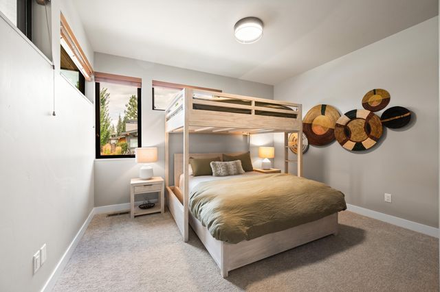 3125 NW Blodgett Way, Bend, OR 97703