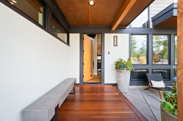 3125 NW Blodgett Way, Bend, OR 97703