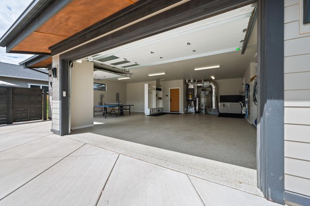 3125 NW Blodgett Way, Bend, OR 97703