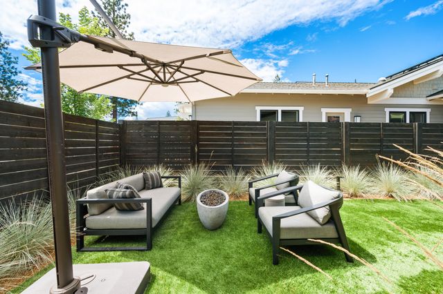 3125 NW Blodgett Way, Bend, OR 97703