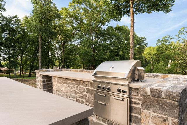 6230 Bresslyn Rd, Nashville, TN 37205