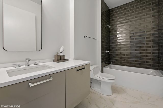 668 N KINGSBURY Street 507, Chicago, IL 60654