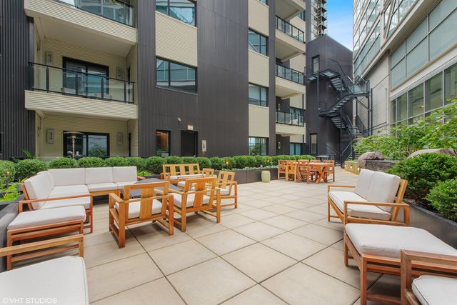 668 N KINGSBURY Street 507, Chicago, IL 60654