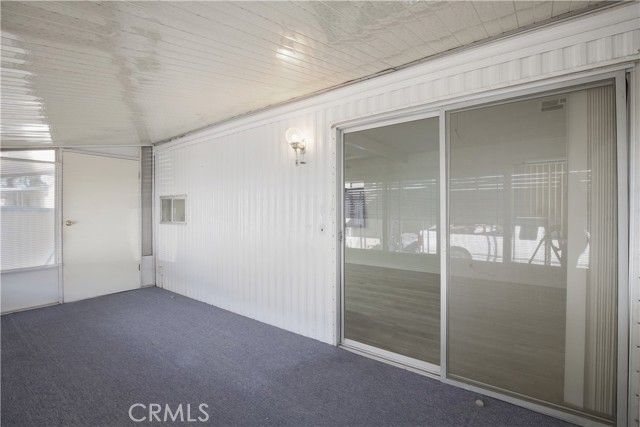 725 W Thornton 41, Hemet, CA 92543