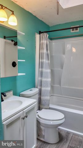 10907 TEMPLETON DR, Philadelphia, PA 19154