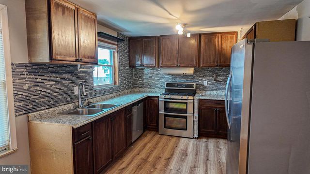 10907 TEMPLETON DR, Philadelphia, PA 19154