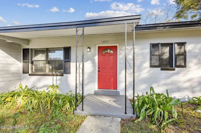 2039 SUNRISE Drive, Jacksonville, FL 32246